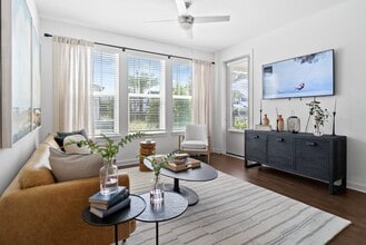 Building Photo - Skyline at Westfall Station