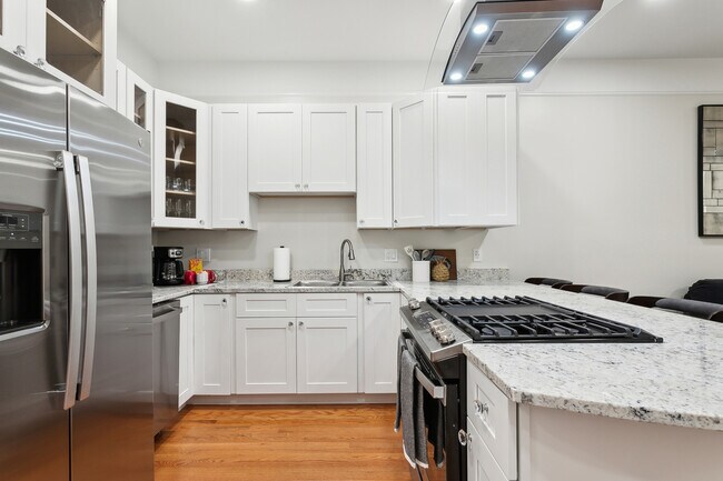 Foto del edificio - 1117 Governor Nicholls St