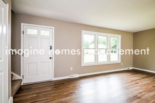 Foto del edificio - 5271 Broad Blvd