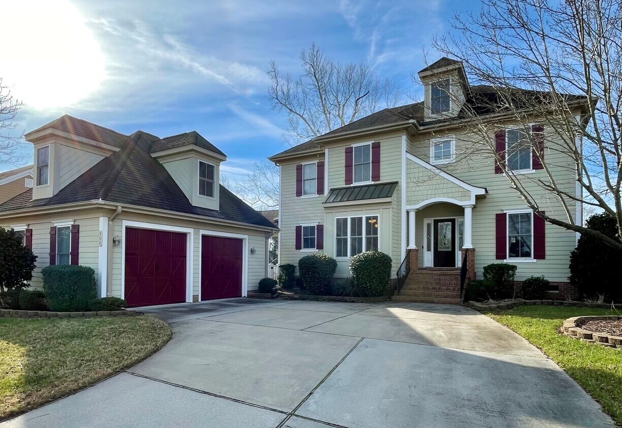 354 Conservation Crossing, Chesapeake, VA 23320 House Rental in