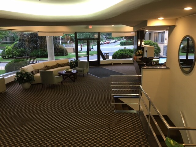 lobby - 3701 Connecticut Ave NW