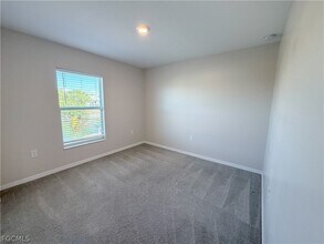 Building Photo - 331 NE 25th St