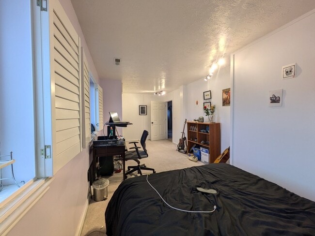 Photo - 3636 S 1300 E (Salt Lake City, UT) House