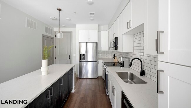 Building Photo - 1310 Hillside Ave