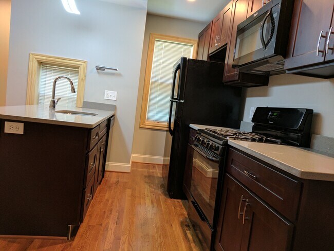 Foto del edificio - 3221 Guilford Ave
