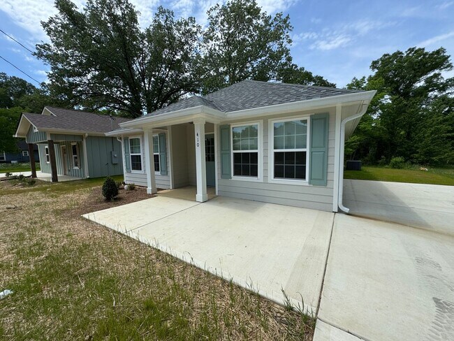 Foto del edificio - Brand New 3/2 House in Rome- $1,595