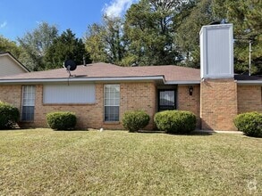 Building Photo - 2636 Westwood Dr