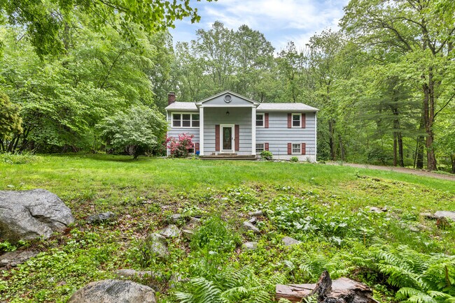 Building Photo - 21 Pheasant Run Dr