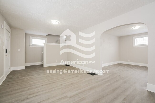 Foto del edificio - 1108 Diamond Ave