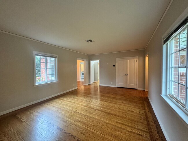 Foto del edificio - 2933 14th St