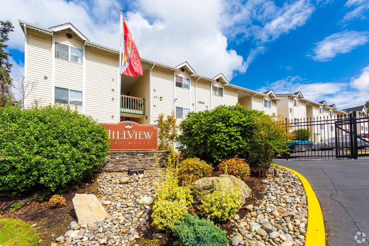 Hillview Apartments 12825 60th Ln S Seattle, WA