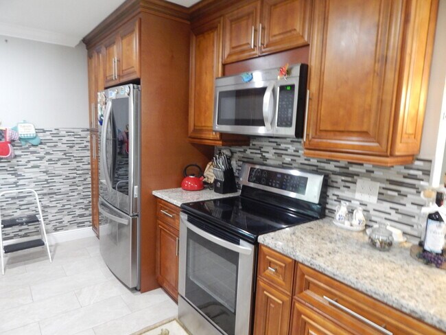 Foto del edificio - 6260 Olivewood Cir