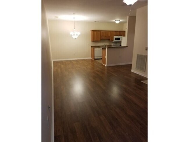 Foto del edificio - 616 205 Marshtree Lane, Fayetteville, Nc 2...