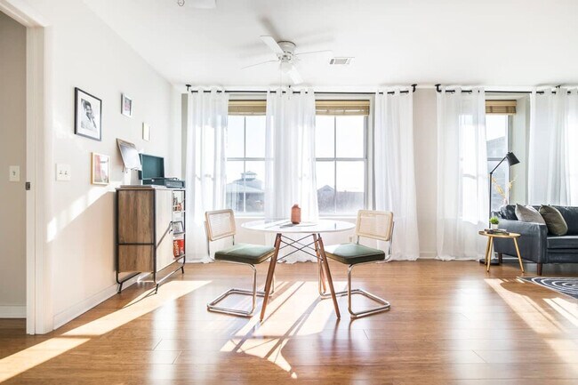 Foto del edificio - 401 Cherry St