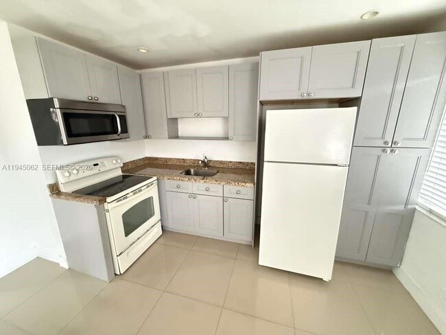 Foto del edificio - 101 NE 41st St