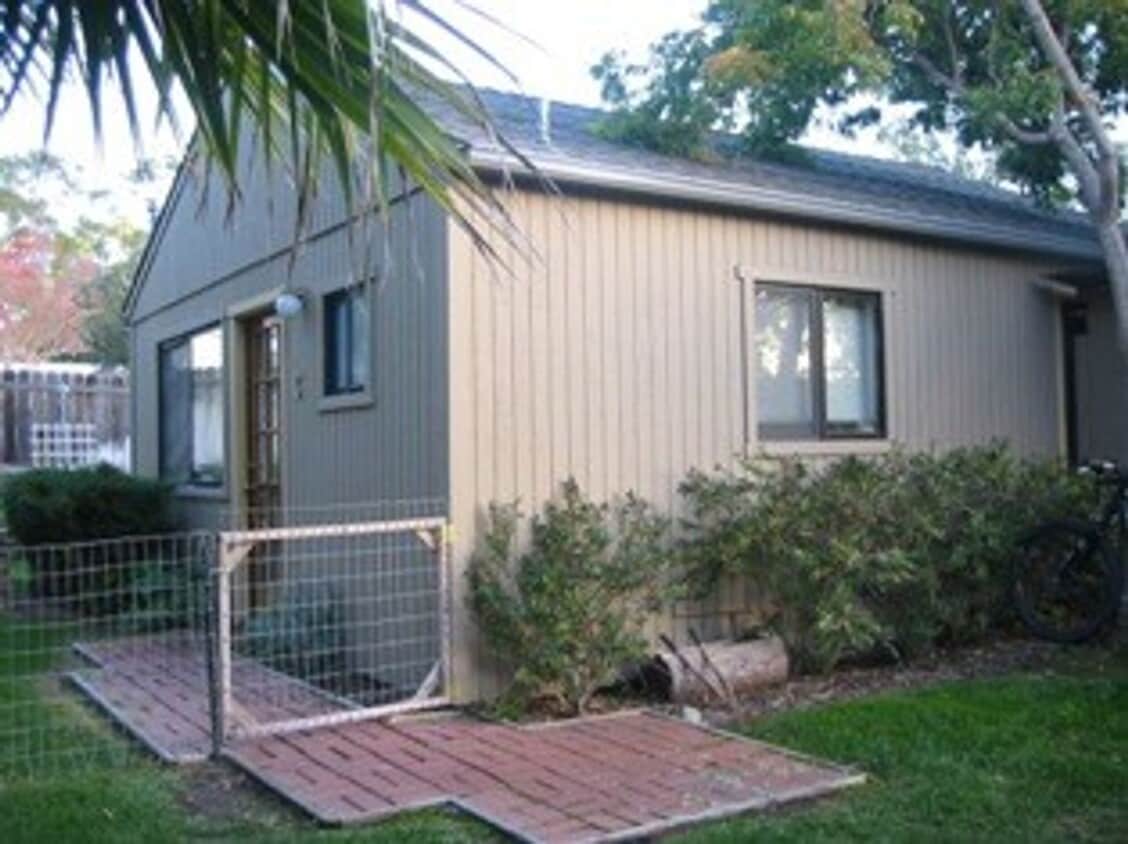 Primary Photo - 480 Kentucky St
