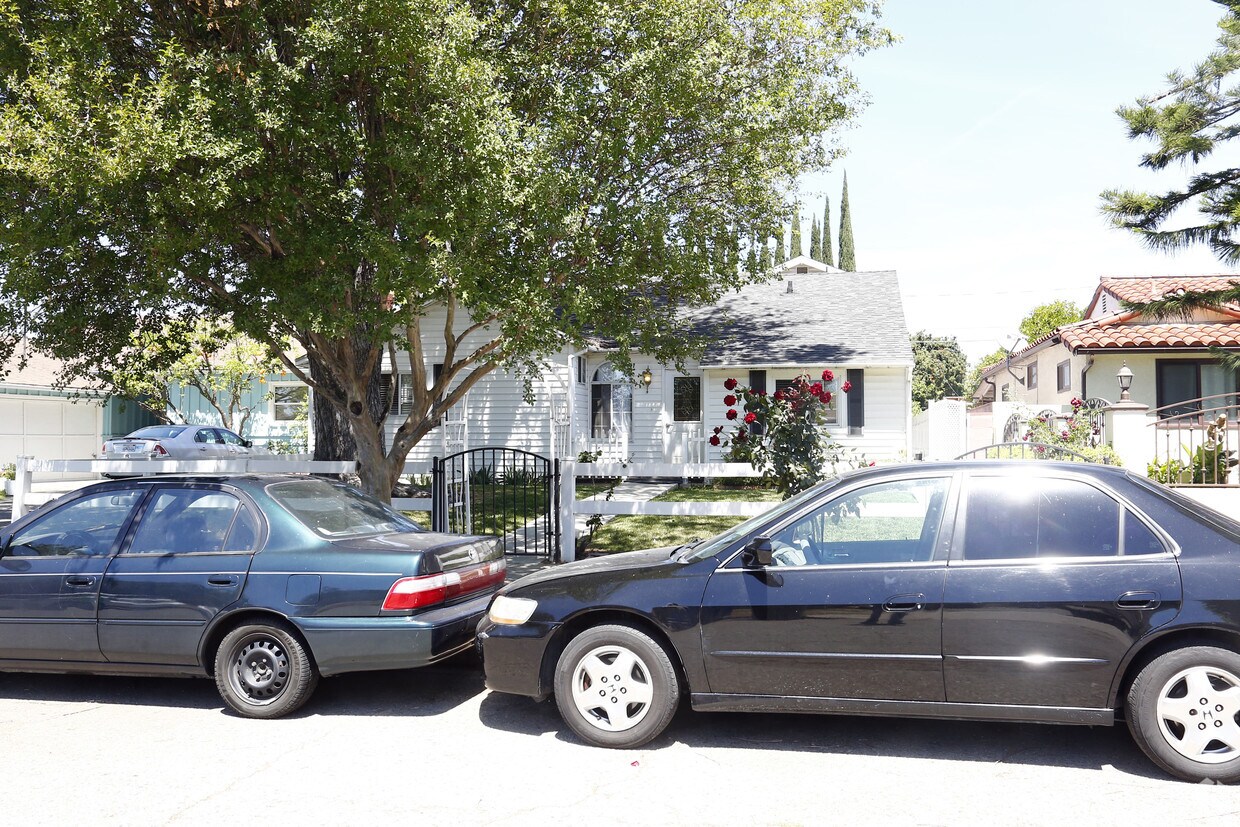 RCFE Apartments in Lake Balboa, CA