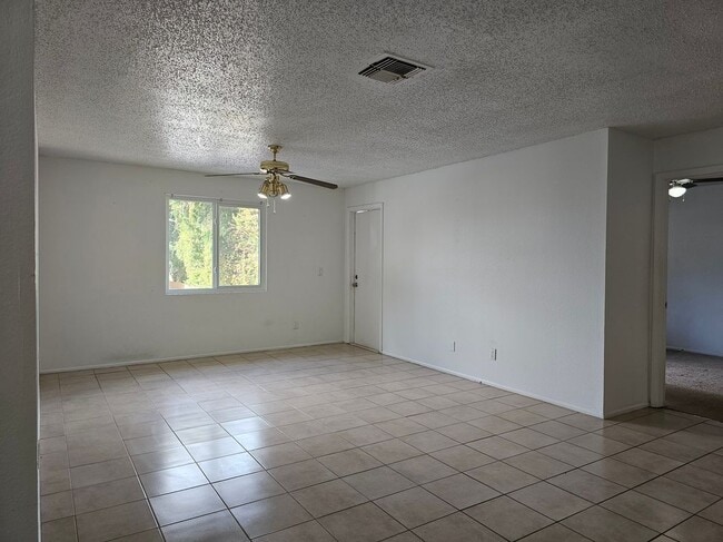 Building Photo - 247 THORN TREE PLACE, Unit #247