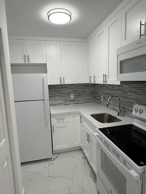 Building Photo - 5962 NW 19th St