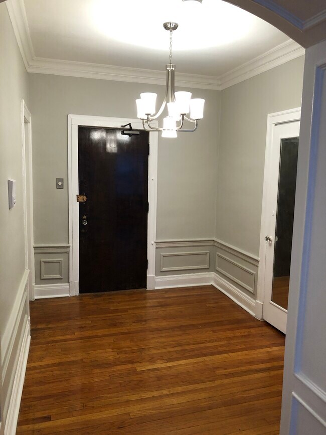 Foto del edificio - 841 E 49th St