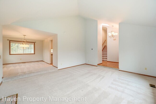 Building Photo - 4 br, 3 bath House - 15375 SE 183rd Dr