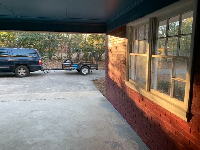 Building Photo - 141 Wall St