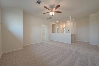 Building Photo - 27966 Western Crk Ct