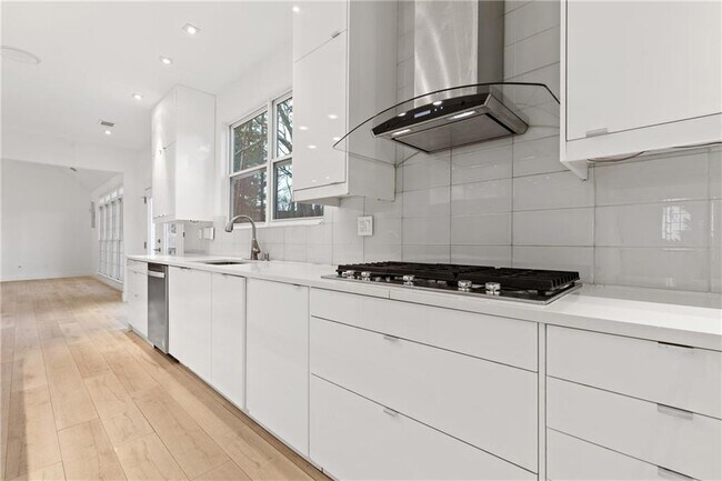 Foto del edificio - 400 Eastcote Dr
