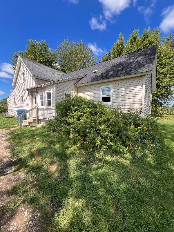 Building Photo - 4817 N 8 Mile Rd