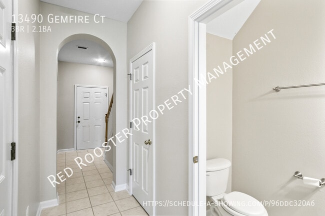 Building Photo - 13490 Gemfire Ct