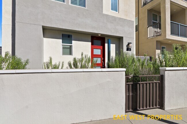 Building Photo - 25 Stetson St