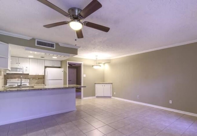 Foto del edificio - 1 bedroom in Houston TX 77056