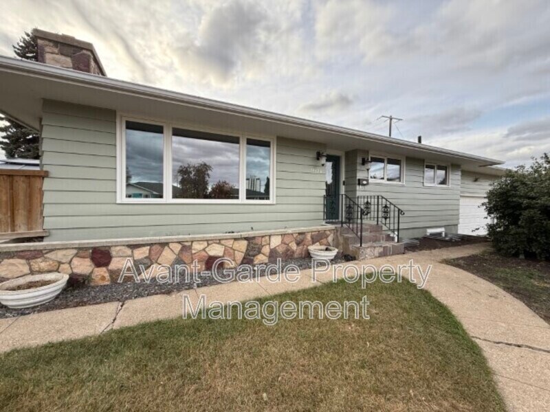 Photo principale - 9824-9868 68 St NW