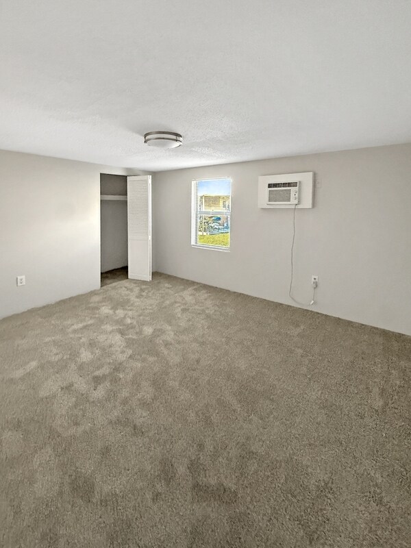 Foto del edificio - 204 2nd St