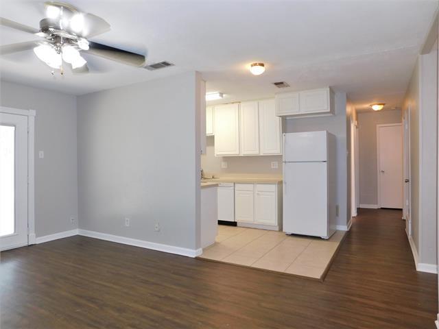 Foto del edificio - 443 Sweetbriar Dr