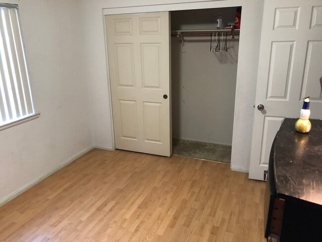 Building Photo - 609 E Ave J 10