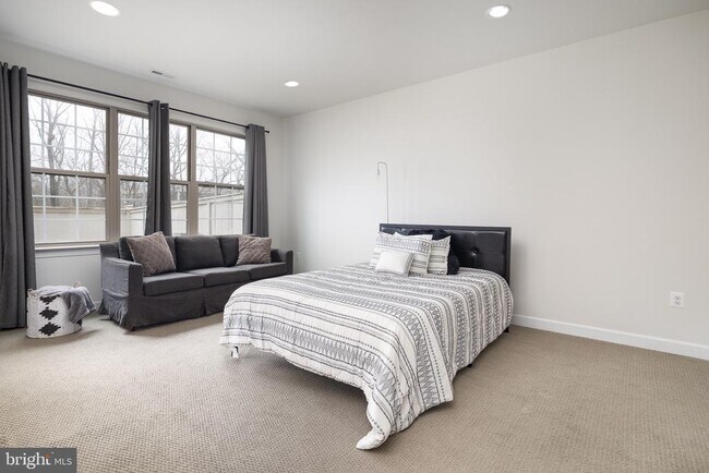 Building Photo - 7933 Turtle Crk Cir