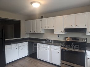 Building Photo - 1210 Chelmsford Cir