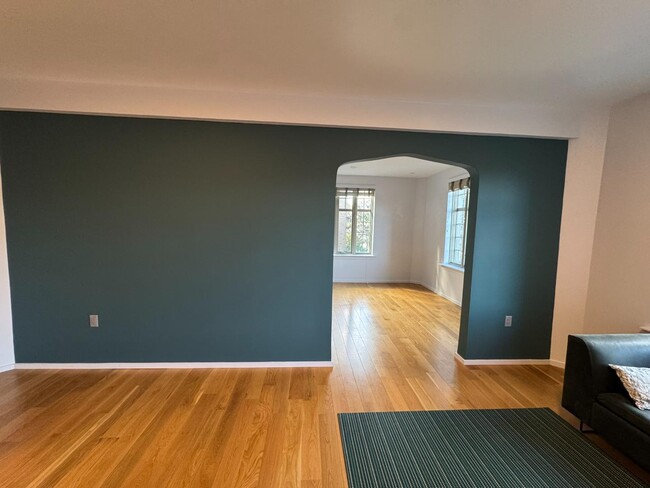 Foto del edificio - 1525 N Front St