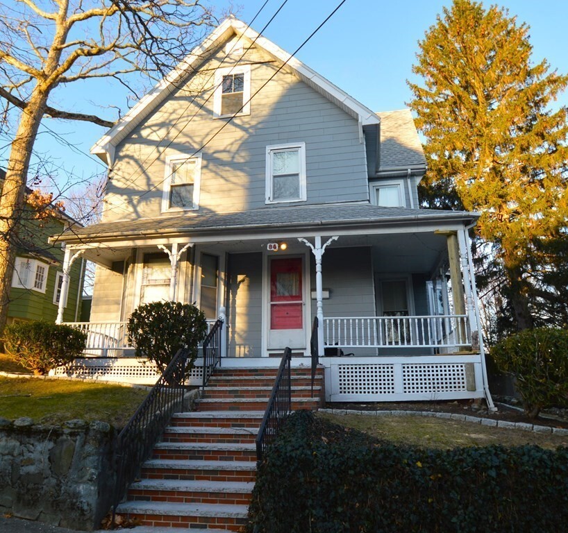 Primary Photo - 84 Crescent Ave