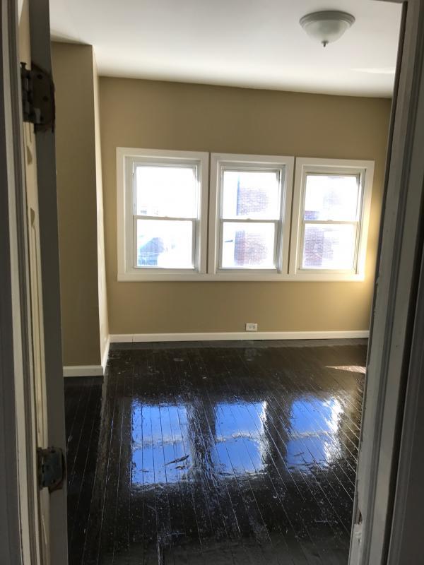 Foto principal - 1361 E Carey St