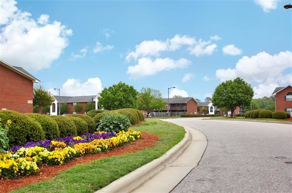 Building Photo - Hampton Village Rocky Mount