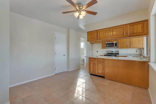 Foto del edificio - 11755 Trey Burton Dr