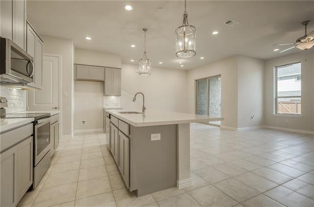 Building Photo - 17763 Shumard Oak Dr
