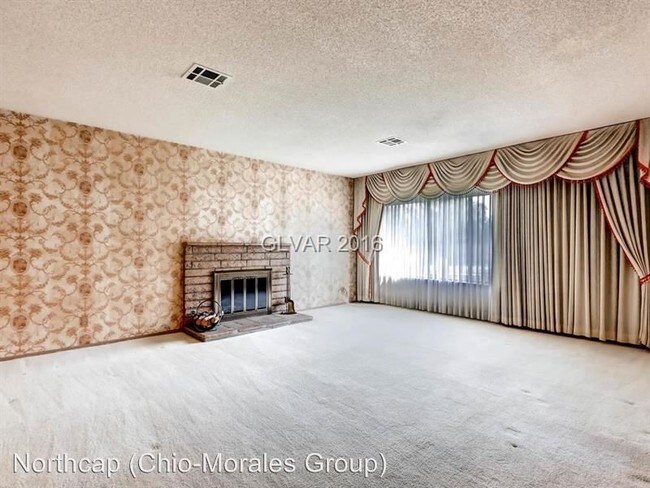 Building Photo - 4533 McLeod Dr