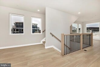 Building Photo - 714 Iron Frg Rd