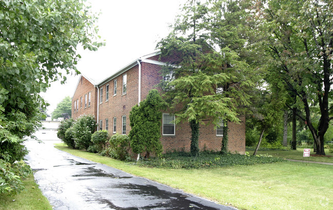 Building Photo - 1414 S Belvoir Blvd