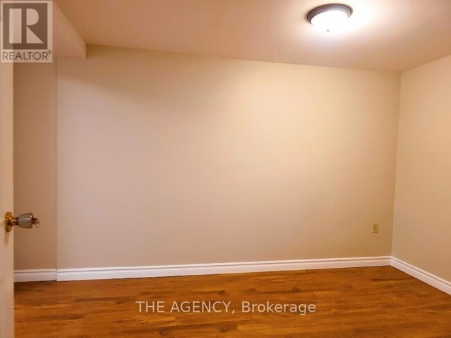 Building Photo - 485 Brimorton Dr