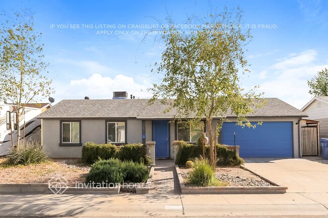 Building Photo - 3635 E Emile Zola Ave