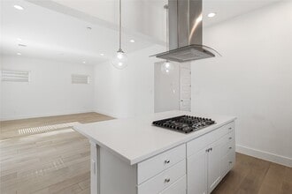 Building Photo - 7702 Westside Villas Ln